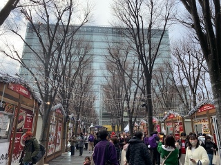 �N���X�}�X�}�[�P�b�g2025