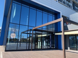 New�x�[�J���[�J�t�F